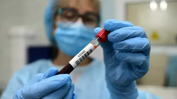 Вирусолог Тимаков дал прогноз по ситуации с COVID-19 до новогодних праздников