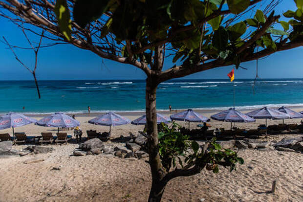 Крапивница, зуд и акне по всему телу: турист заразился редкой инфекцией во время ритуала очищения