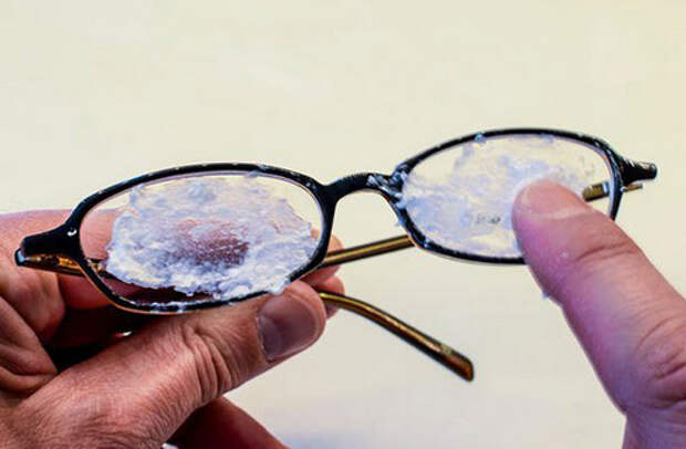 10 способов избавиться от царапин даже на самых дорогих очках!