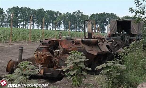 Под Иловайском силы АТО уничтожили колонну техники из Чечни - СМИ Под Иловайском силы АТО уничтожили колонну техники из Чечни - СМИ