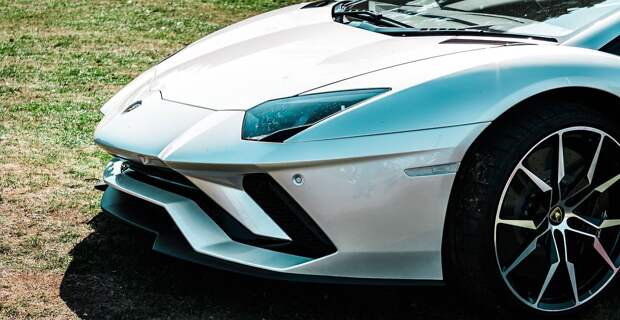 Lamborghini отзывает тысячи внедорожников стоимостью $200 000