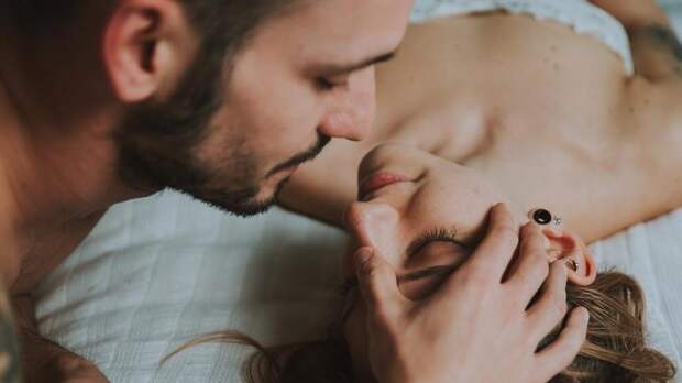 Как усилить чувствительность во время полового акта: 4 современных метода для женщин