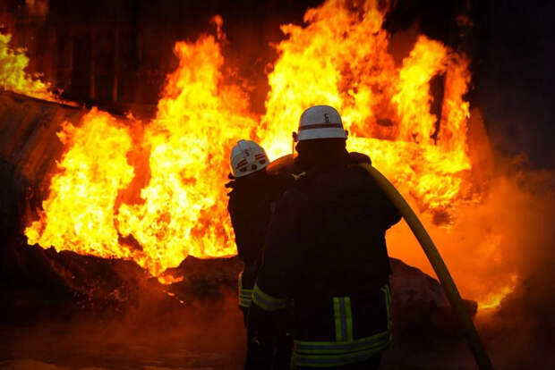 Порты, станции, заводы: названы цели нанесения МРАУ ВС РФ в ночь на 16 апреля