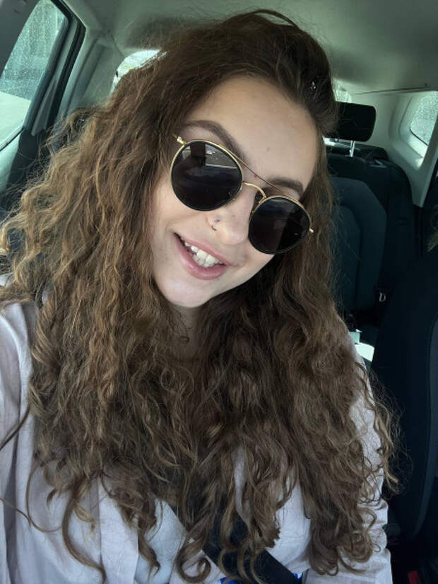 3 3