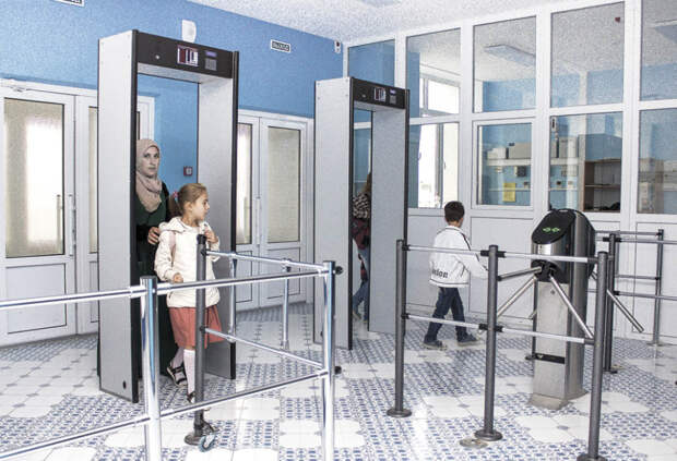 Как Крымские школы повышают уровень безопасности для учащихся