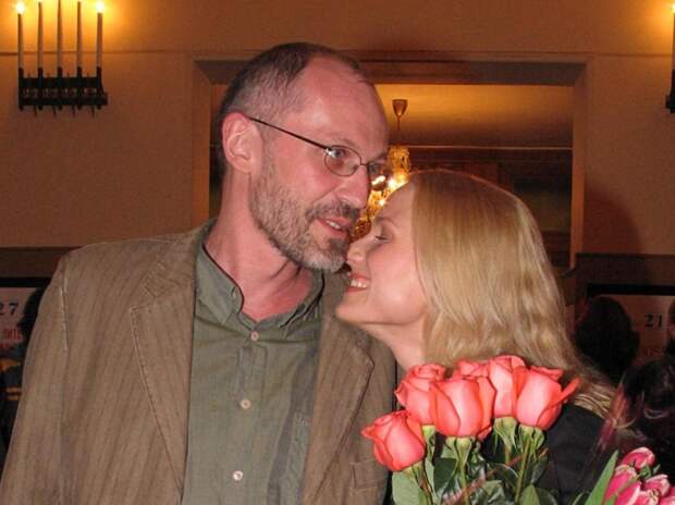 «Моргни!»: Катя Гордон в шоке от восьмого брака Александра Гарриевича