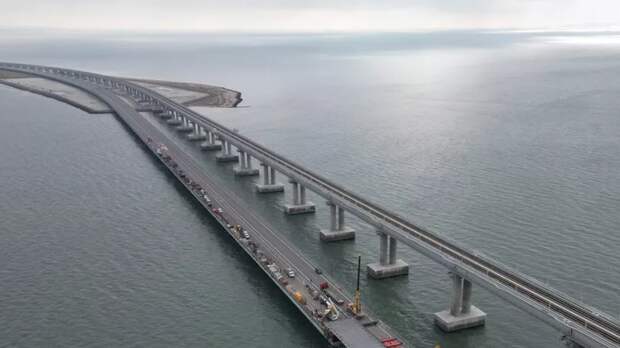 Минтранс России заявил о возобновлении автомобильного движения по Крымскому мосту