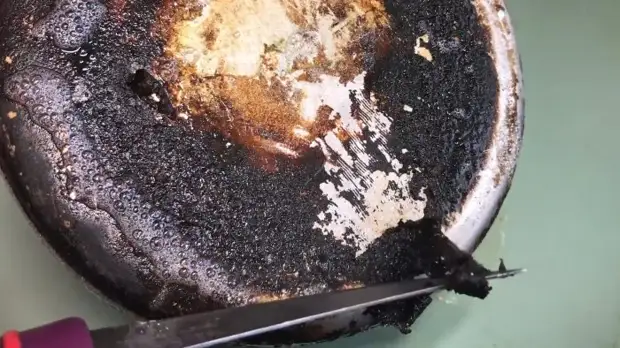 Как без усилий отмыть многолетний нагар реально за 10 минут