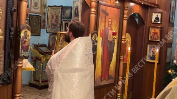 Ночная рождественская служба прошла в симферопольском храме Державной иконы Божией Матери