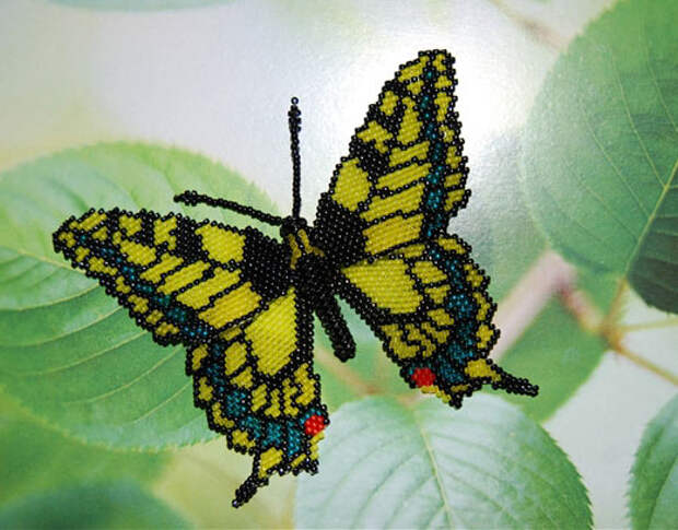 Махаон бабочка из бисера