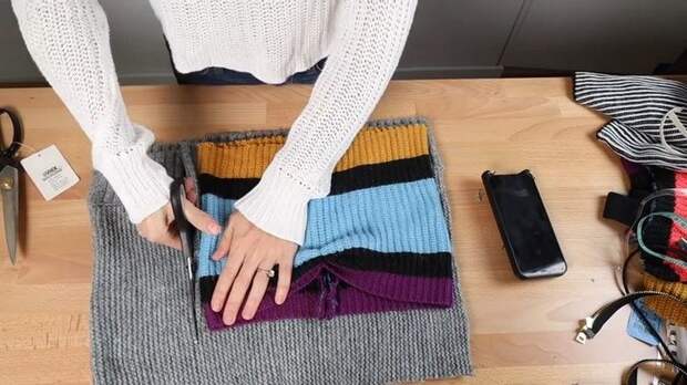 Как за 5 минут превратить унылый свитер в супер-модную вещицу
