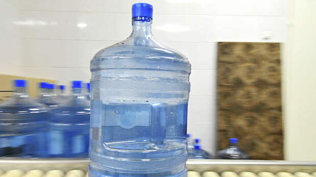 Подвоз питьевой воды организовали жителям Люберец, пострадавшим от провала коллектора