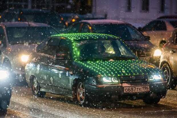 Чем опасны новогодние гирлянды: предупреждение врачей