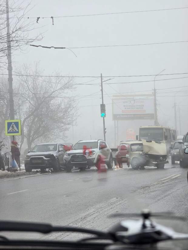 ДТП у школы № 86 в Макеевке