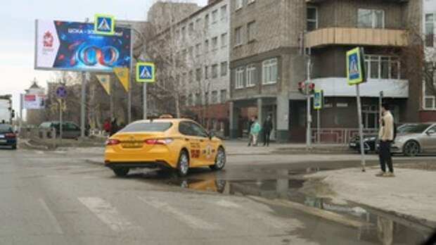 Автомобиль такси / Источник фото: amic.ru
