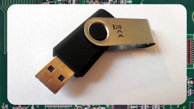 Ростех создал USB-флешку с функцией уничтожения информации по нажатию кнопки