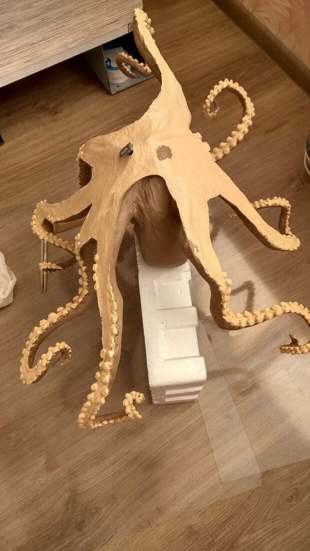 Лампа в виде осьминога из папье-маше своими руками