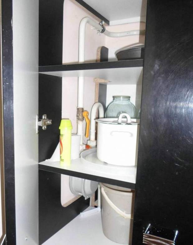 Gas-pipe-in-the-kitchen-15-804x1024