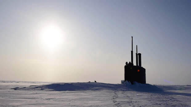 NSJ: американские подлодки продолжают шпионить вблизи баз ВМФ России