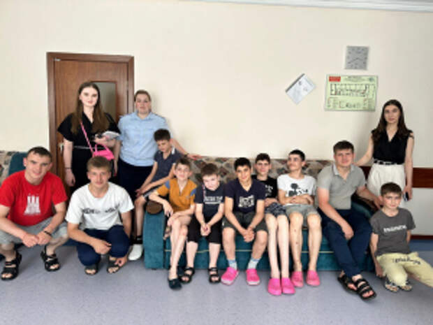 В Северной Осетии в рамках ОПМ «Защита» инспекторы ПДН г. Владикавказа посетили центр «Саби» и дом-интернат «Ласка»