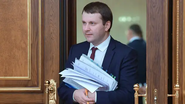 «Рост товарооборота должен создать базу»: глава МЭР Орешкин о расчётах в нацвалютах с Индией