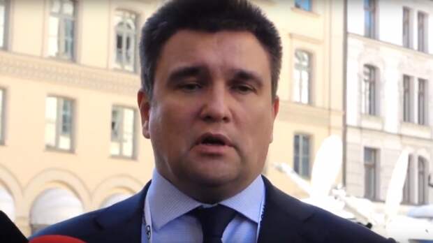 Экс-глава МИД Украины уклонился от просьбы показать знание французского Экс-глава МИД Украины уклонился от просьбы показать знание французского