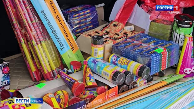 В Симферополе сотрудники МВД провели рейд против незаконной торговли пиротехникой