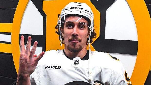 Тройка Хуснутдинов, Пастрняк и Заха признана первой звездой дня в НХЛ, Кучеров — второй