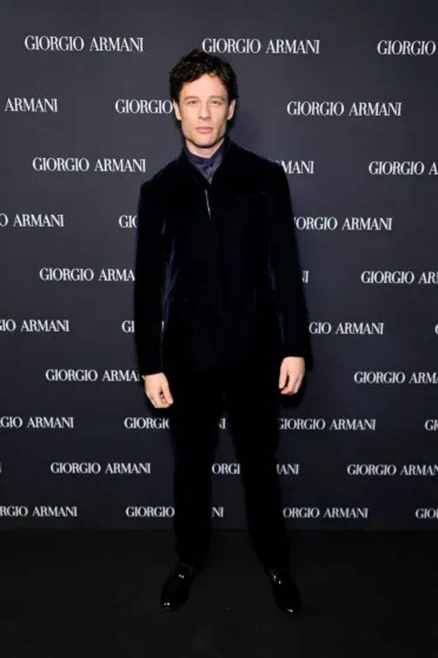 Джеймс Нортон/Фото: Theo Wargo/Getty Images for Giorgio Armani