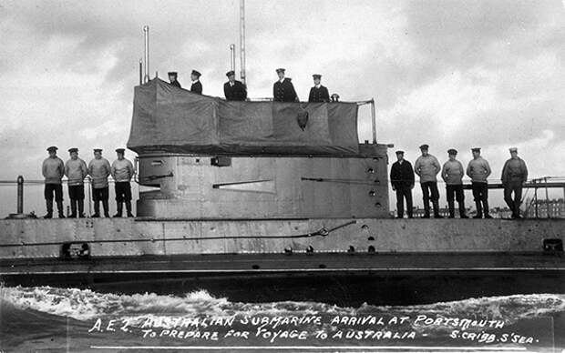 Австралийская подводная лодка HMAS AE2 с командой на борту. Фото: Australian National Maritime Museum