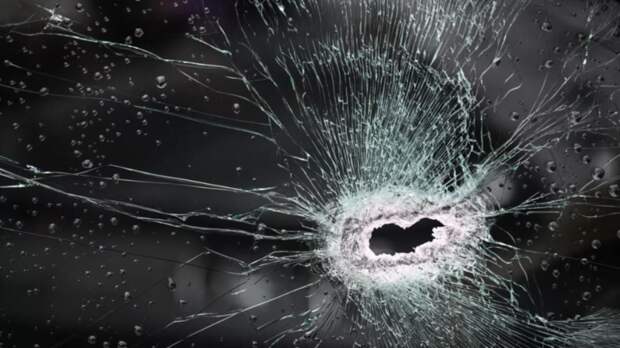 В Сочи обломки украинского беспилотника попали в здание закрытого санатория