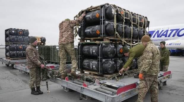 Поставки западного оружия на Украину