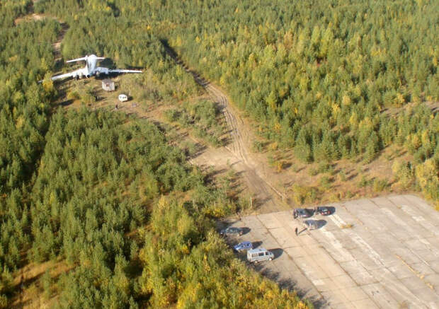 Ту-154. Посадка на аэродроме на реке Ижма