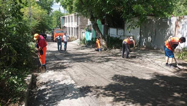 До начала августа в Симферополе отремонтируют более 100 улиц