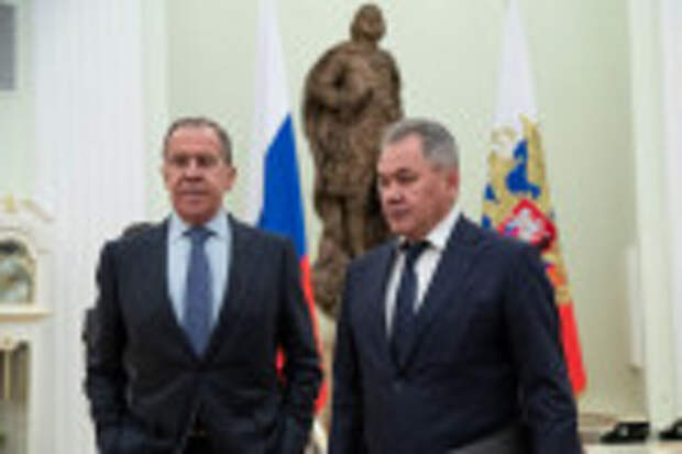 Путин предложил Шойгу и Лаврову возглавить список ЕР на выборах в Госдуму, не назвав Медведева