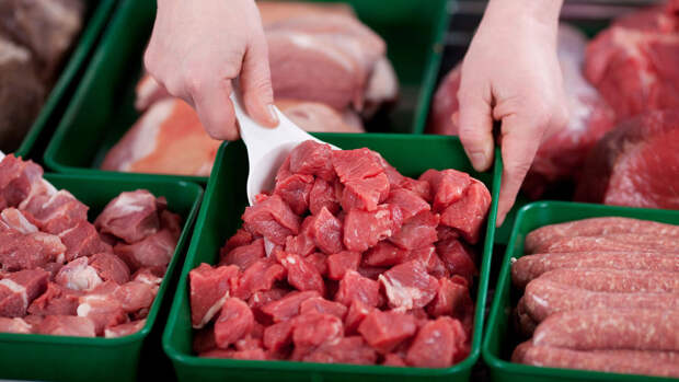 Спрос аграриев на смеси для удешевления мясных изделий в РФ за год вырос на 24%