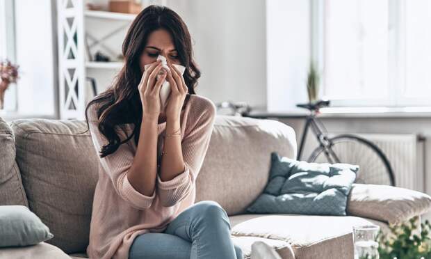 Лор Маневич рассказал, как убрать корочки из носа, чтобы не дошло до кровотечения