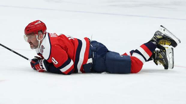 Овечкин бесполезен для команды даже после шикарного отпуска! «Вашингтон» бьется за плей-офф без помощи капитана