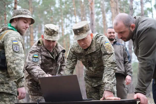 Сырский продолжает чистить ВСУ, сняты с должностей командующие оперативными командованиями «Юг» и «Запад»