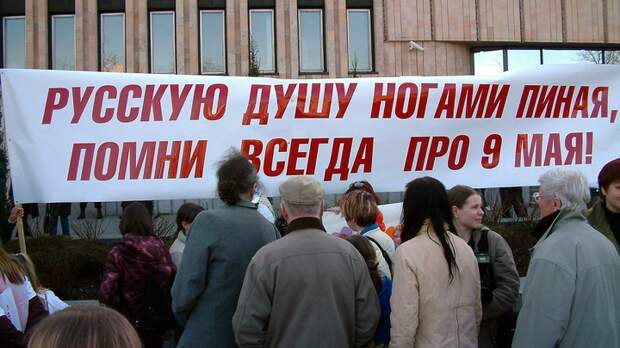 "Гозман не может гордиться дедом": Политик облил грязью память защитников Родины