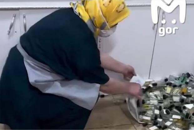 Ревнивая россиянка разбила духи на миллионы рублей в магазине мужа