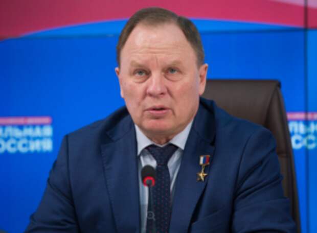 Герой России Липовой: НАТО может начать конфликт, переодев солдат в форму ВС РФ