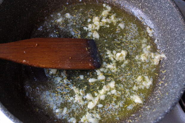 А это будет "поливка" для готового мяса. Очень ароматная.