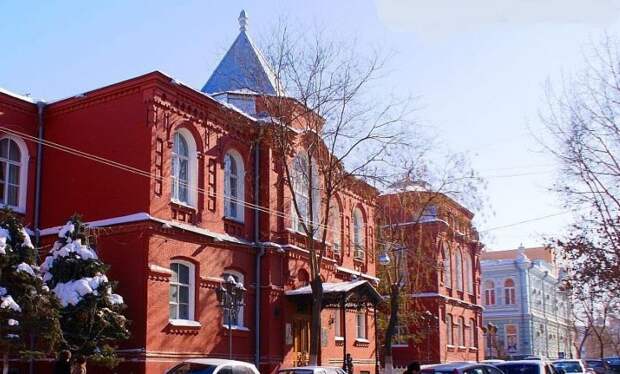 Фундамент с историей: подвал Астраханской облдумы капитально отремонтируют