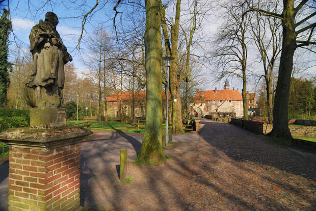 NewPix.ru - Замки Германии - Вишеринг (Castle Vischering in Ludinghausen)