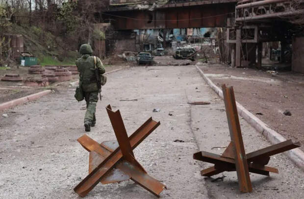 В Красногоровке завершена основная фаза боёв, город перешёл под российский контроль