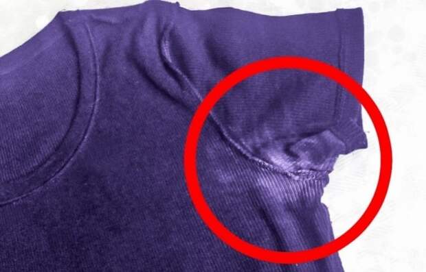 Запах пота, исходящий от одежды, помогает устранить сода / Фото: stiralkainfo.ru