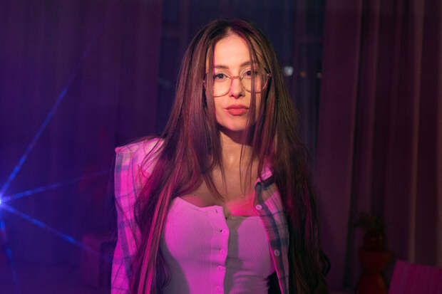 Mash: в сошедшем с рельсов под Ульяновском поезде находилась певица Толкунова