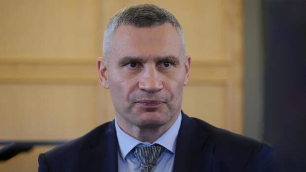 Захарова в шутку предположила, что суд над Тимошенко мог бы объяснить Кличко