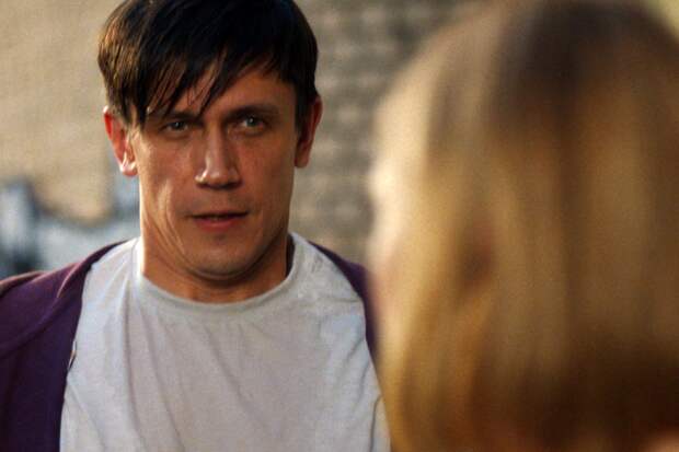 Актер Бичевин потратил первый большой гонорар на машину